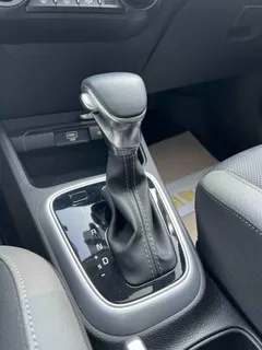 2021 Kia Yipao 1.4L CVT Sunroof, белый — фото 12