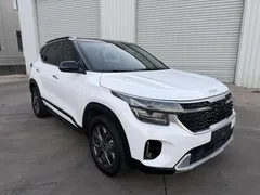 2023 Kia Seltos 1.5L IVT Luxury, белый — фото 2