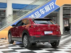 2022 Mazda CX-30 2.0L AT, красный — фото 5