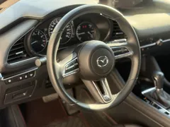 2022 Mazda Mazda3 2.0L AT, красный — фото 7
