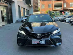 2023 Toyota Camry 2.0S Knight, чёрный — фото 2