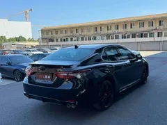 2023 Toyota Camry 2.0S Knight, чёрный — фото 9