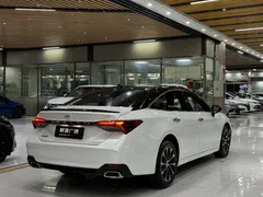 2022 Toyota Avalon 2.5L Luxury, белый — фото 13