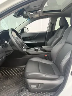 2023 Toyota Venza 2.0L CVT 2WD Luxury, белый — фото 7