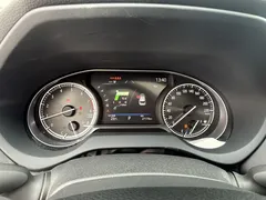 2023 Toyota Venza 2.0L CVT 2WD Luxury, белый — фото 9