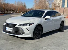 2022 Toyota Avalon 2.0L XLE Premium, белый — фото 1