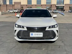 2022 Toyota Avalon 2.0L XLE Premium, белый — фото 2