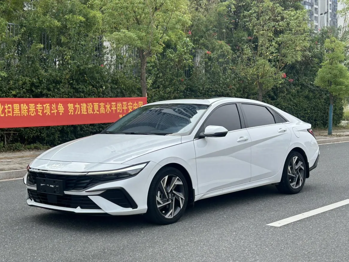 2023 Hyundai Elantra 1.5L CVT GLX Elite