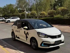 2021 Honda Fit 1.5L CVT, белый — фото 2