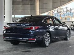 2022 Lexus ES 200 Excellence, синий — фото 5