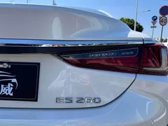2021 Lexus ES 260, белый — фото 8