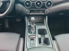 2022 Nissan Sylphy 1.6L XL CVT Enjoy, белый — фото 12