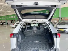 2022 Toyota RAV4 2.0L CVT 2WD Fashion Plus, белый — фото 18