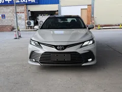 2023 Toyota Camry 2.5Q Flagship, белый — фото 2