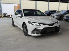 2023 Toyota Camry 2.5Q Flagship, белый — фото 3