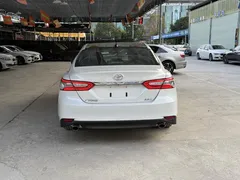 2023 Toyota Camry 2.5Q Flagship, белый — фото 5