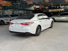 2023 Toyota Camry 2.5Q Flagship, белый — фото 6