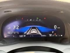 2023 Toyota Camry 2.5Q Flagship, белый — фото 8