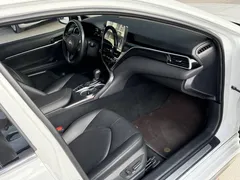 2023 Toyota Camry 2.5Q Flagship, белый — фото 16