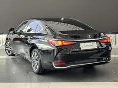 2022 Lexus ES 260 Excellence, чёрный — фото 6