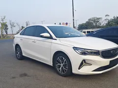 2022 Geely Emgrand 4th Gen 1.5L CVT Flagship, белый — фото 3