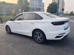 2022 Geely Emgrand 4th Gen 1.5L CVT Flagship, белый — фото 7