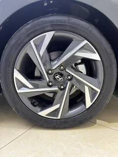 2023 Hyundai Elantra 1.5L CVT GLX Elite — фото 24