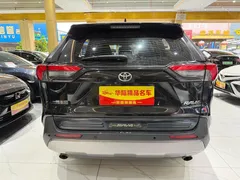 2022 Toyota RAV4 2.0L CVT 2WD Fashion, чёрный — фото 6