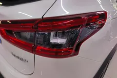 2021 Nissan Qashqai 2.0L XV Prem Luxury, белый — фото 8