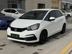 2021 Honda Fit 1.5L CVT, белый — фото 1
