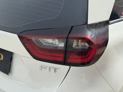 2021 Honda Fit 1.5L CVT, белый — фото 12