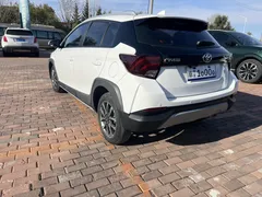 2022 Toyota Yaris L Zhixuan X 1.5L CVT Luxury Plus, белый — фото 6