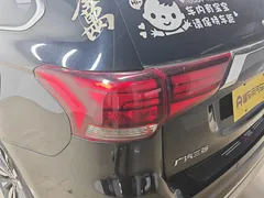 2021 Mitsubishi Outlander 2.4L 4WD 7-seat, чёрный — фото 19