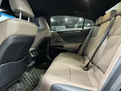 2022 Lexus ES 200 Excellence, чёрный — фото 6