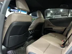 2022 Lexus ES 200 Excellence, чёрный — фото 7