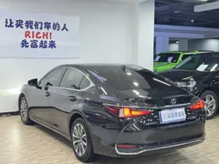 2022 Lexus ES 200 Excellence, чёрный — фото 22