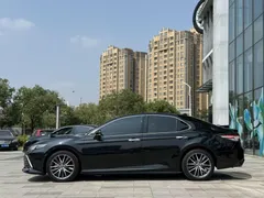 2021 Toyota Camry 2.5G Luxury, чёрный — фото 14