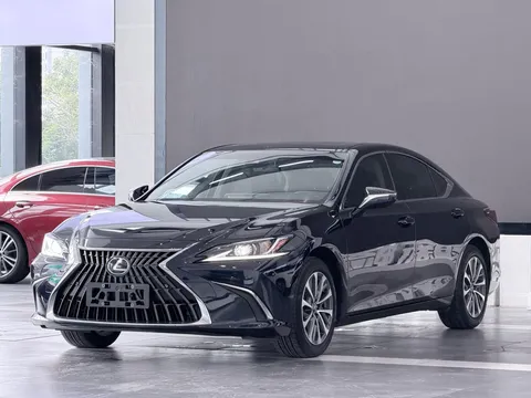 2022 Lexus ES 200 Excellence