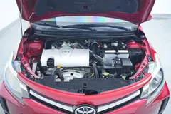2021 Toyota Vios 1.5L CVT, красный — фото 16