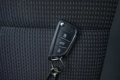 2021 Toyota Vios 1.5L CVT, красный — фото 17