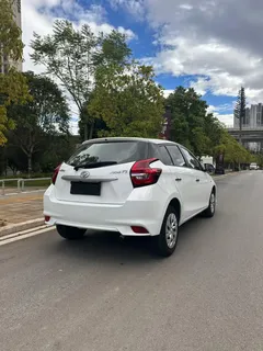 2022 Toyota Vios FS 1.5L CVT CARE, белый — фото 6