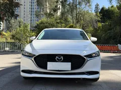 2022 Mazda Mazda3 2.0L AT, белый — фото 2