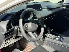 2022 Mazda Mazda3 2.0L AT, белый — фото 9