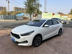 2021 Kia Cerato 1.5L IVT, белый — фото 1