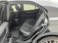2023 Toyota Camry 2.5G Luxury, чёрный — фото 17