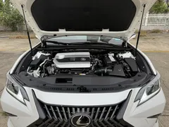 2021 Lexus ES 200 Luxury, белый — фото 8