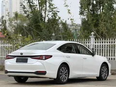 2021 Lexus ES 200 Luxury, белый — фото 14