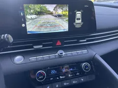 2023 Hyundai Elantra 1.5L CVT LUX Premium, синий — фото 14