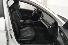 2023 Hyundai Elantra 1.5L CVT GLX Elite, белый — фото 22