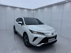 2023 Toyota Venza 2.0L CVT 2WD Luxury, белый — фото 3